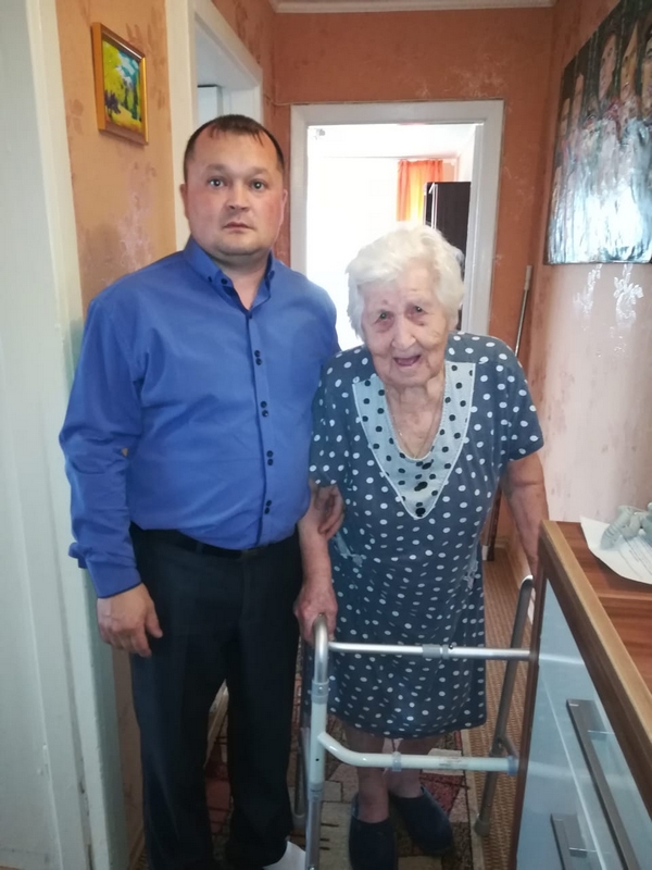 С Праздником ПОБЕДЫ уважаемые ВЕТЕРАНЫ!